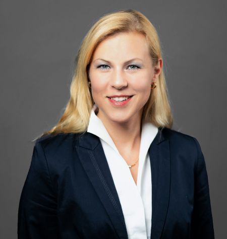 dr_hartmann_amely_1.jpg